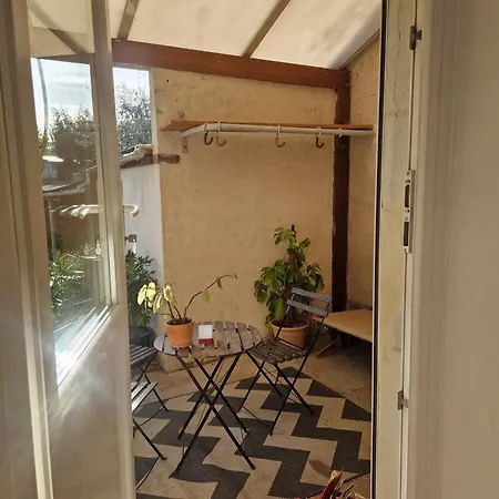 1 Bedroom Near Town Centre And Chu 昂热